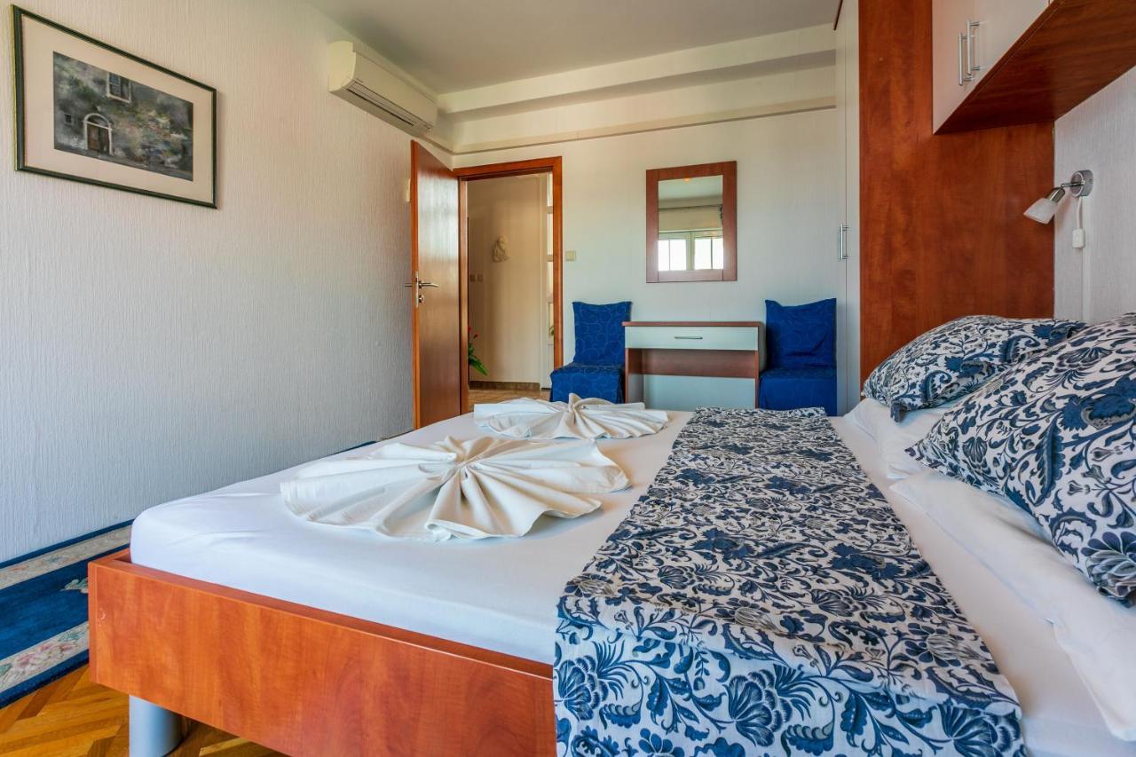Apartments Vila Antula Banjol Extérieur photo