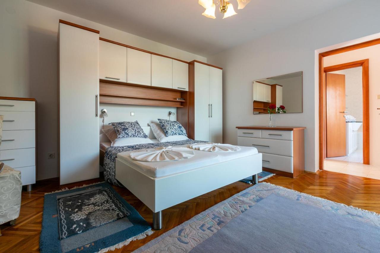 Apartments Vila Antula Banjol Extérieur photo