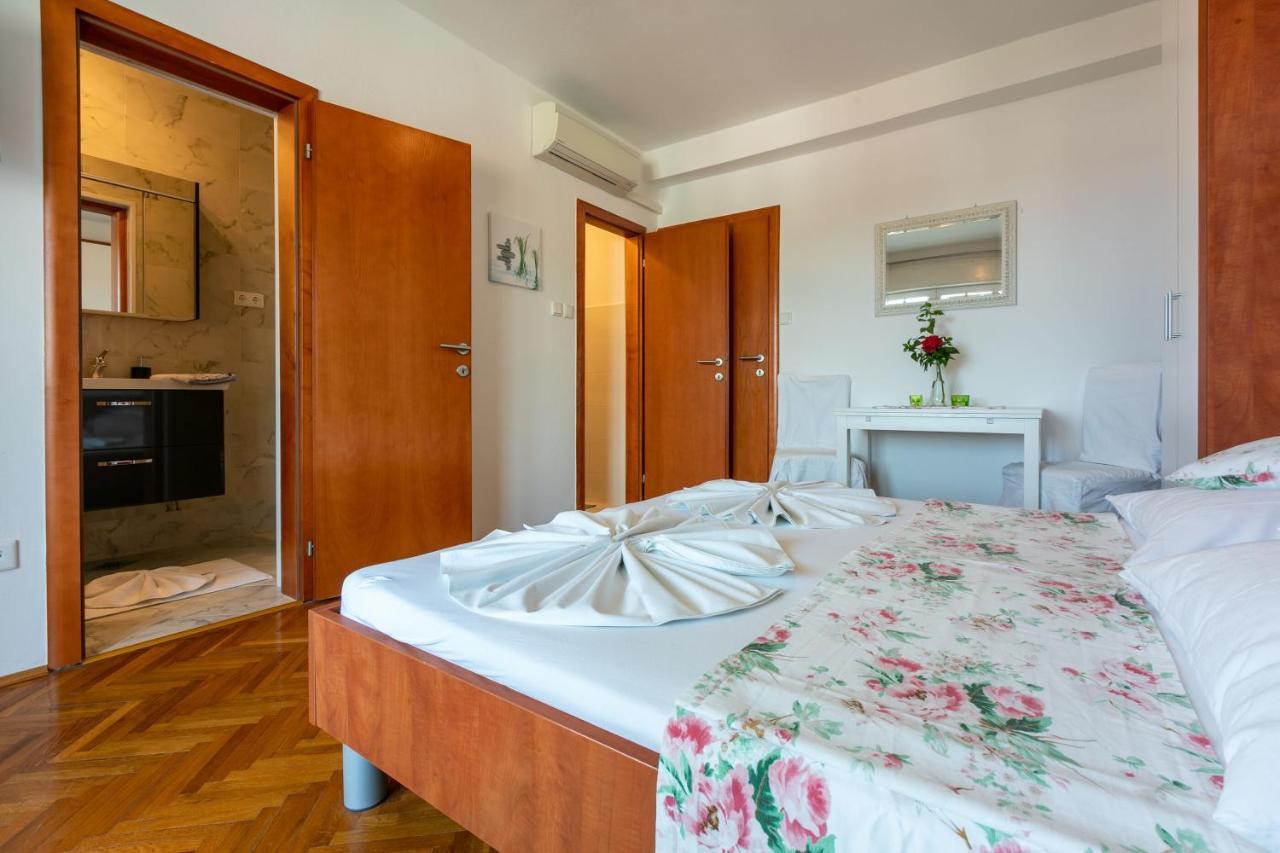 Apartments Vila Antula Banjol Extérieur photo